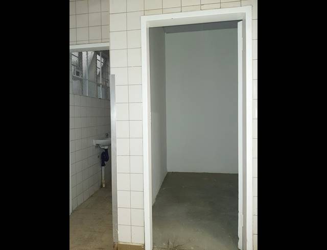 346M² RETAIL TO LET IN HALFWAY HOUSE